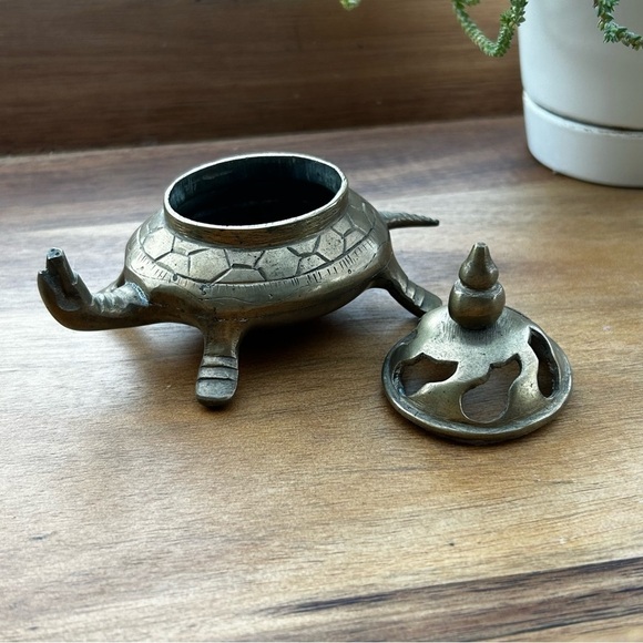 Vintage Brass Turtle with removal Top | Incense Burner - Picture 2 of 5